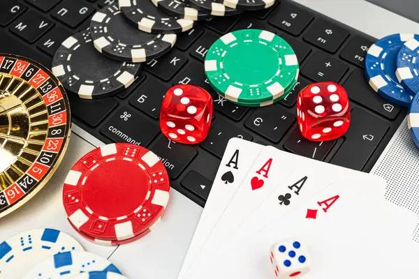 How Online Betting Platforms Manage Real Time Odds